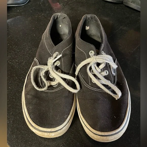 Vans Authentic Skate Shoes - Picture 3 of 11